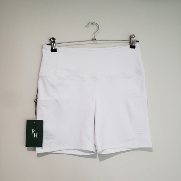 Recreational Habits White Mini Biker Shorts Size Medium - Picture 4 of 14
